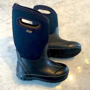 Youth BOGS black winter/rain waterproof boots